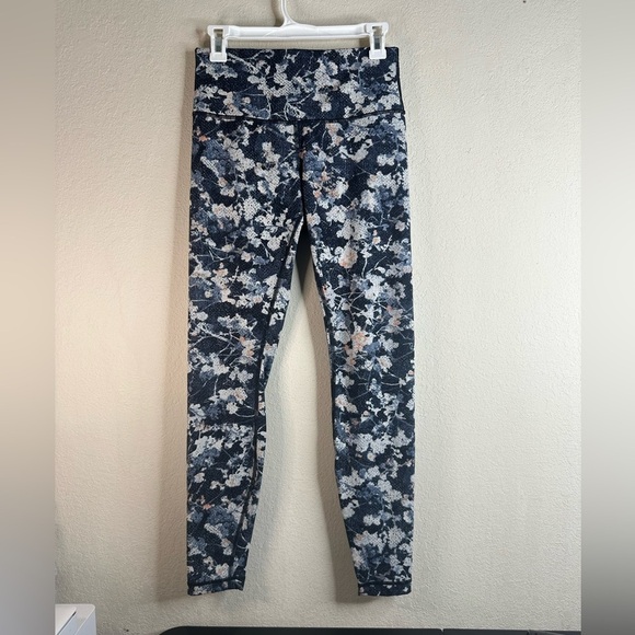 Lululemon Wunder Under Hi-Rise Tight 29” Spring Bloom Multi 
size 8 - Picture 2 of 5